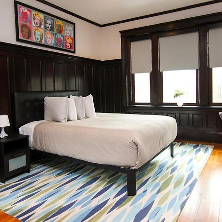 A Stylish Stay W/ A Queen Bed, Heated Floors.. #37 Brookline Exterior foto
